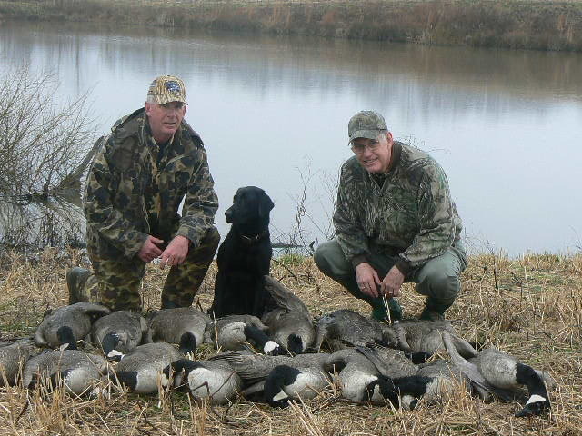 last day goose hunt in surry county.jpg